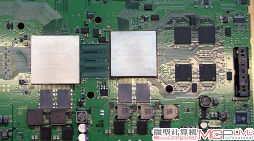 IBM的Cell芯片应用在PS3中。PS3初豪言“模拟地球”，今天来看甚至整体性能还不如目前的入门电脑。图为PS3中的Cell芯片和NVIDIA提供的RSX GPU。