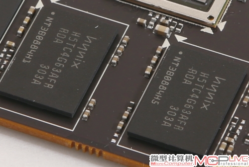 ⑤ 两颗海力士H5TC4G63AFR 512MB DDR3内存⑥ 三星KLMAG2GE2A 16GB eMMC闪存芯片